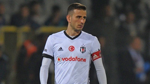 'Oğuzhan Özyakup'a ilk ciddi teklif geldi! Ayrılık kapıda iddiası