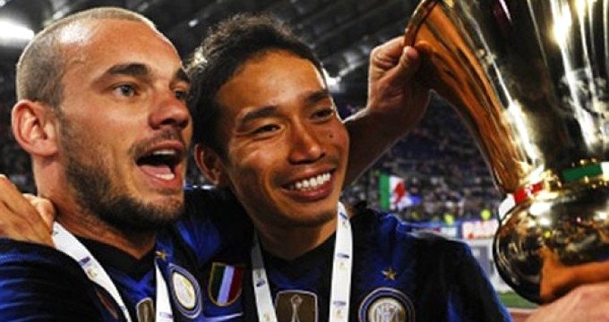 Sneijder Galatasaray’a hizmeti sürdürüyor