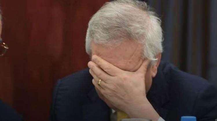 'Ve Aziz Yıldırım gözyaşlarına hakim olamadı