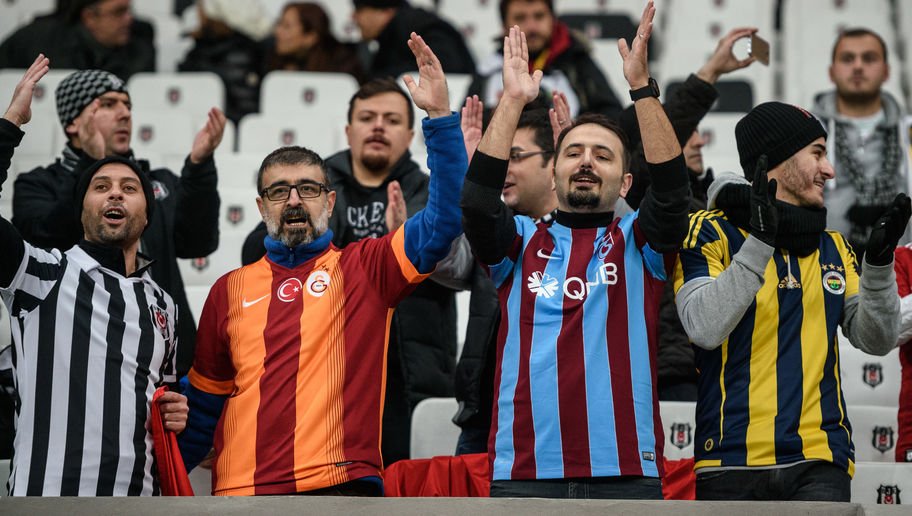 '4 büyükler dışında hangi takımı tutuyorlar?