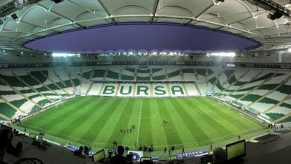 8.Timsah Arena (Kapasite: 43.877 / Koltuk başına maliyet: 2.051 Euro)