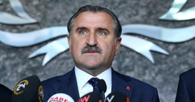 <h2> Bakan Bak: Beşiktaş hepimizi gururlandırdı</h2>