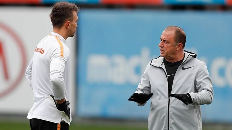  Fatih Terim’den Muslera’ya ’çık’ uyarısı!