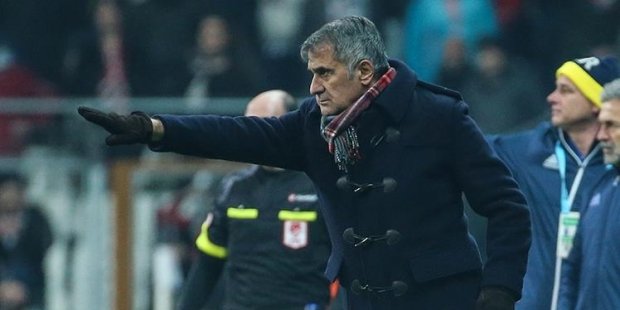 <h2>ALMIŞ BİR KURUMU ARKASINA...</h2>