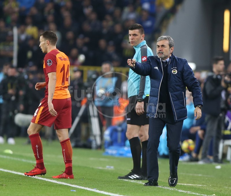 'Aykut Kocaman'ı isyan ettiren karar! Penaltı...
