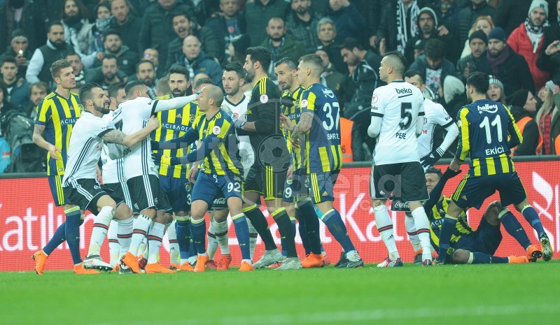 'Beşiktaş - Fenerbahçe derbisinde büyük olaylar! Quaresma... 