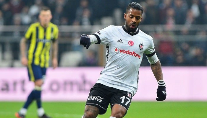 'Beşiktaş derbisinde Jeremain Lens'i yakan detay