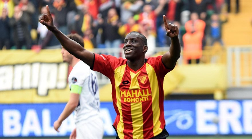 'Beşiktaş'ta sürpriz gelişme! Demba Ba...