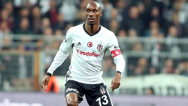 'Beşiktaş'tan Atiba için flaş karar! Sezon sonunda...
