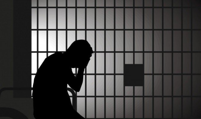 'Devlet başkanına faul yapan 2 futbolcu hapse atıldı