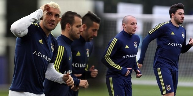 <h2>Fenerbahçe, derbi hazırlıklarına başladı</h2>