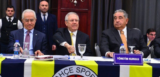 'Fenerbahçe'de 1200 kişi Ali Koç'un tarafına geçti! Aziz Yıldırım'a şok