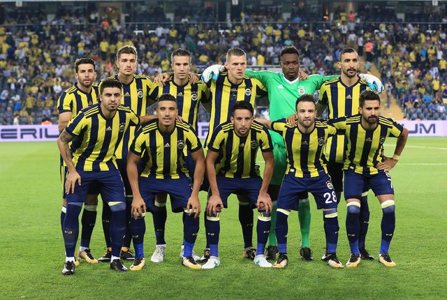 'Fenerbahçe'de operasyon başladı! 6 futbolcuyla yollar ayrılıyor