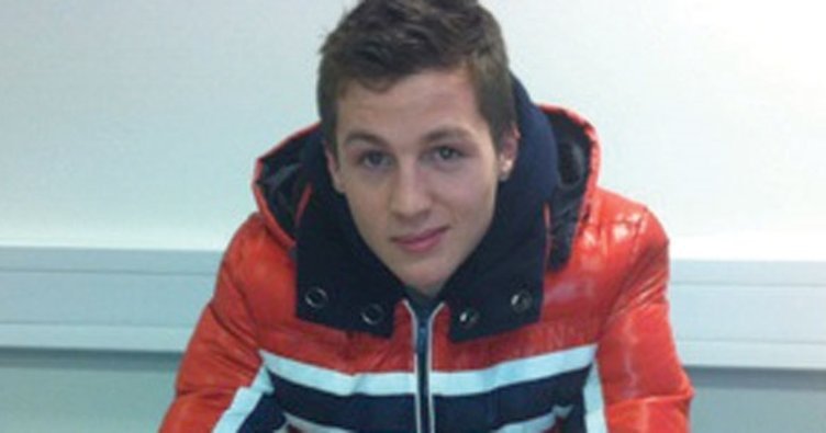 'Fenerbahçe'de yıldız olmaya hayali kuran, Manchester United'dan gelen çocuk