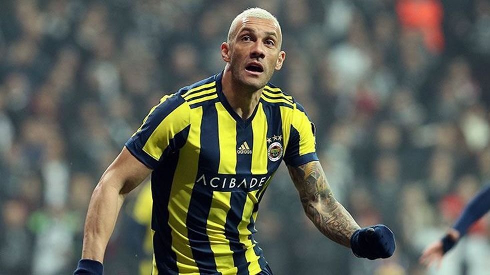 'Fenerbahçelileri çıldırtan pozisyon! Kadıköy'de penaltı isyanı