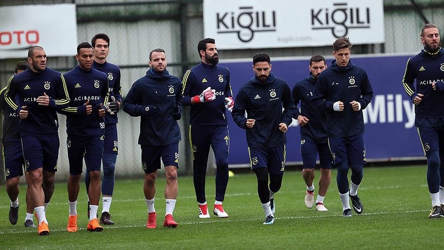 'Fenerbahçe'ye müjde! Milli oyuncu geri döndü