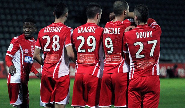 'Galatasaray ve Beşiktaş'a kötü haber! Lyon'dan 6 milyon Euro