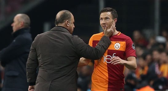 'Galatasaray'da Linnes bekleyişi! Yayında açıkladı