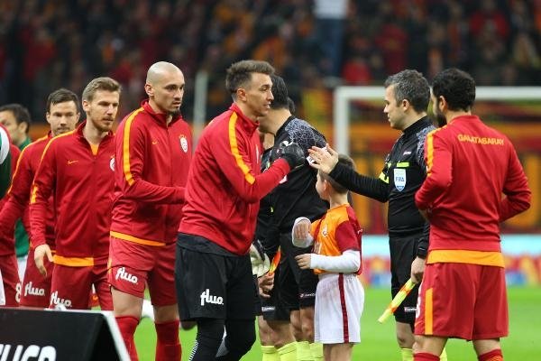 'Galatasaray'da Trabzonspor maçı öncesi flaş gelişme