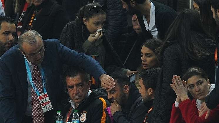 HASAN ŞAŞ, ATİKER KONYASPOR MAÇINDA FENALAŞTI