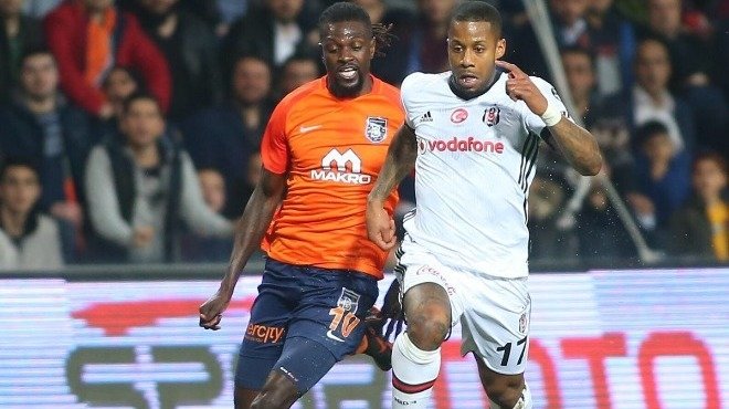 'Ne yaptın sen Adebayor? 34 yaşında Beşiktaş maçında herkesi şoke eden rakam