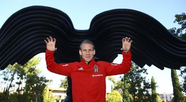 'Sürpriz! Vida, yıldız golcüyü İstanbul'a getirdi