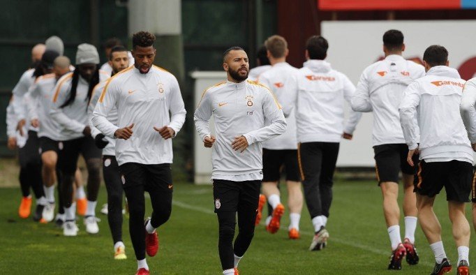 'Ve Galatasaray'da yıldız futbolcu geri dönüyor