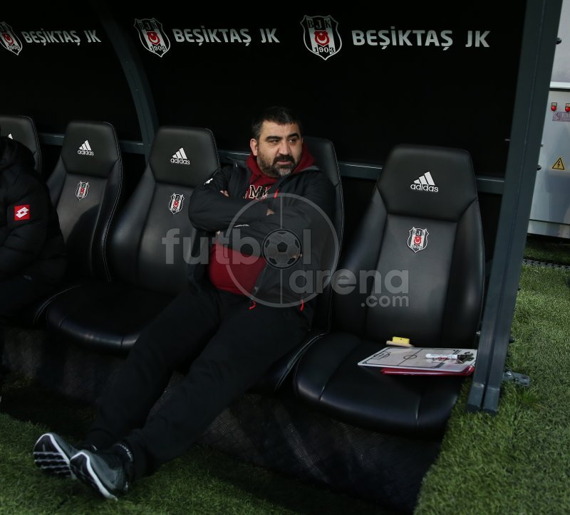 'Vodafone Park'ta Şenol Güneş - Ümit Özat gerilimi 