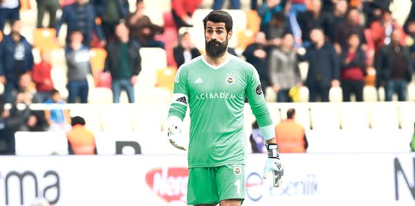 VOLKAN DEMİREL İLK 11’E GERİ DÖNDÜ
