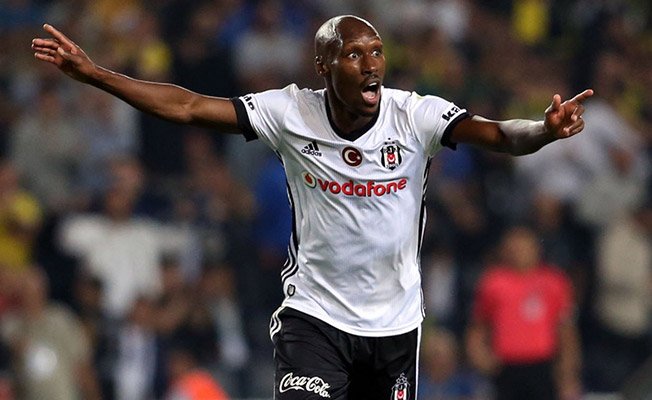 ' Atiba'dan Galatasaraylı taraftarlara gönderme