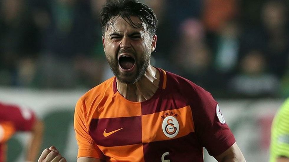 <h2>Ahmet Çalık</h2>