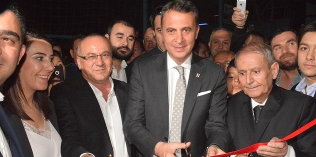 <h2>Beşiktaş Başkanı Fikret Orman, Akhisar’da dernek binası açtı</h2>