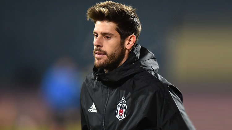 'Beşiktaş'a sürpriz transfer teklifi! Fabri yolcu mu?
