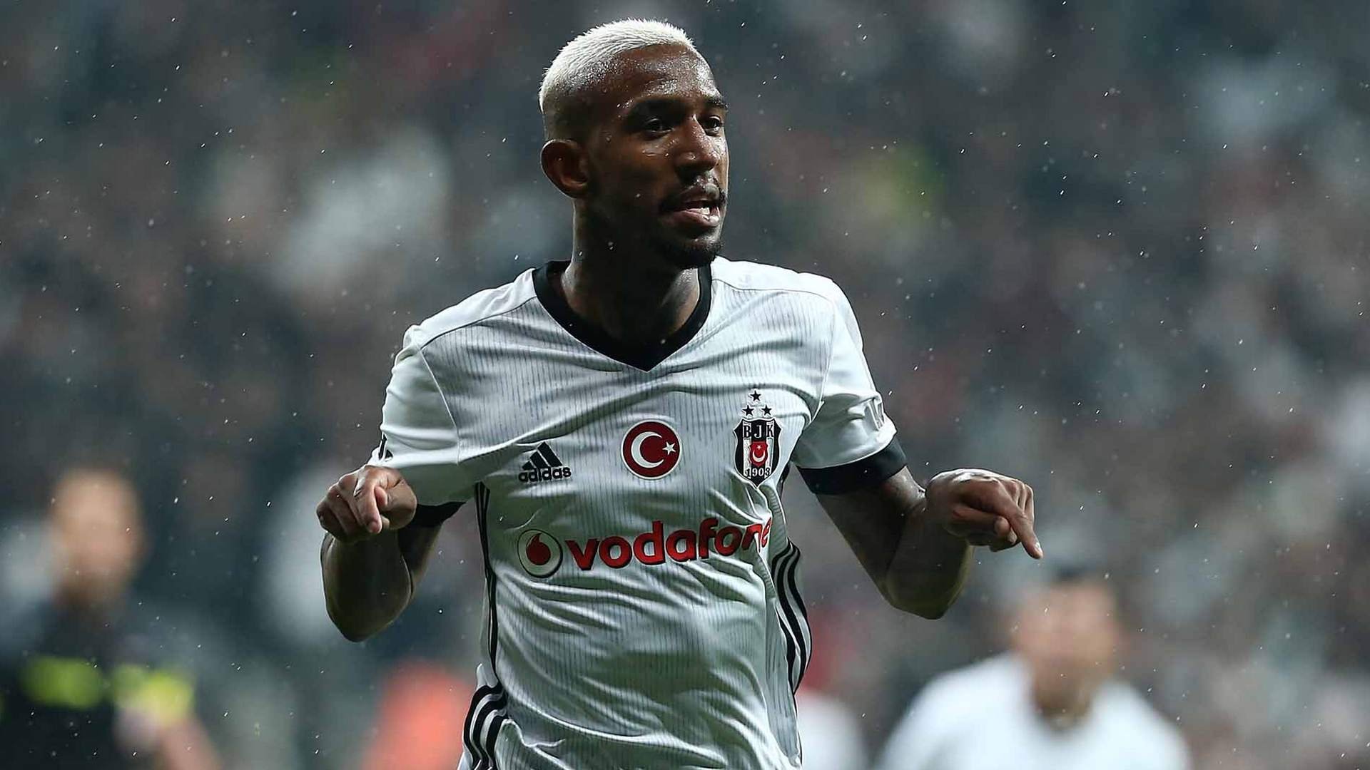 'Beşiktaş'a transferde 'Hülle' teklifi! 