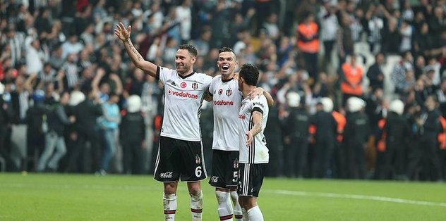 <h2>Beşiktaş’ın defans hattı golcülerle yarışıyor  </h2>