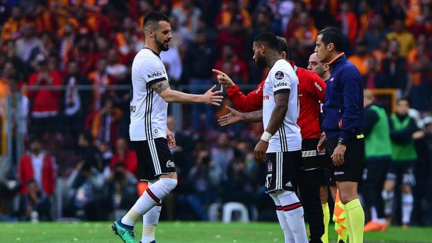 'Derbi sonraso Lens patlaması! 