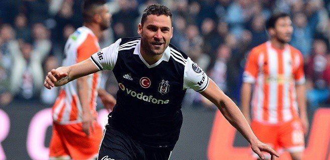 'Dün geceye damga vurdu! Tosic'ten polis memuruna: 