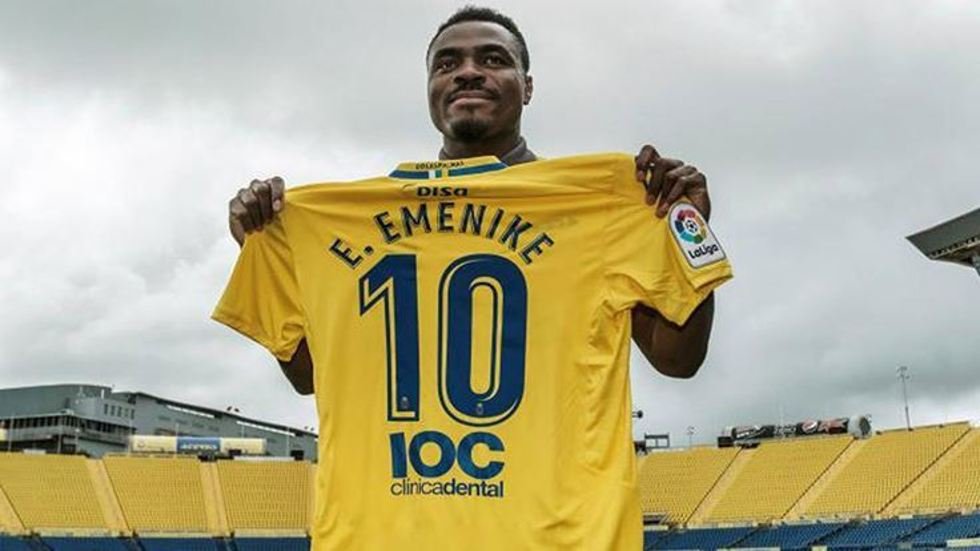 'Emenike yine ortalığı fena karıştırdı