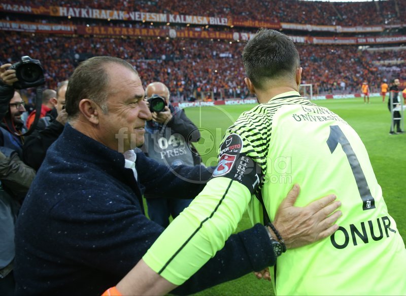 'Fatih Terim'den Başakşehir'e ince gönderme