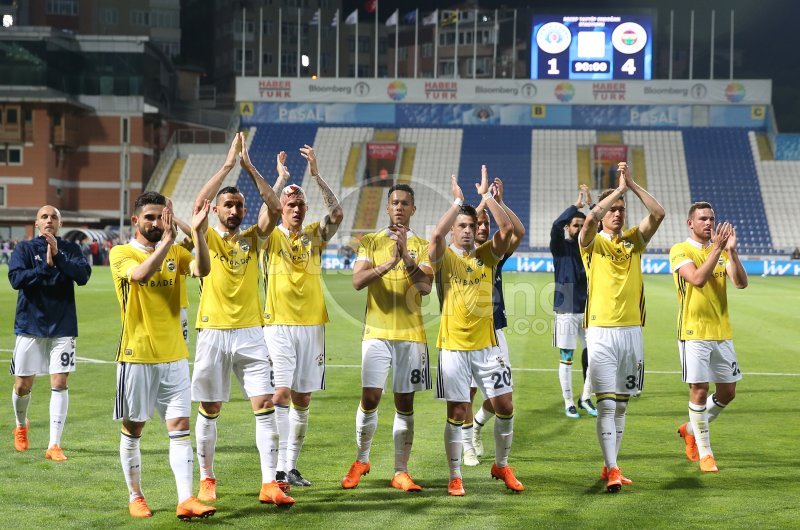 'Fenerbahçe'de 217 gün sonra yıldız isme özel kutlama