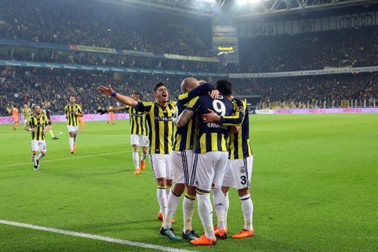 'Fenerbahçe'de flaş ayrılık! Sezon sonunda yolcu