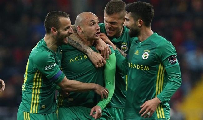 'Fenerbahçe'den herkesi şaşırtacak transfer