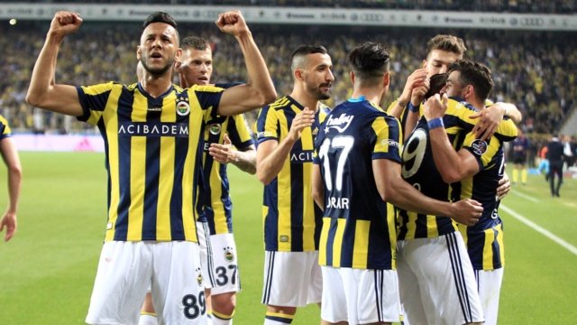 'Flaş! Fenerbahçe ilk transferini yaptı