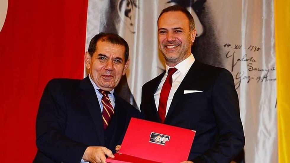 'Flaş! Galatasaray'da bir ayrılık daha gerçekleşti