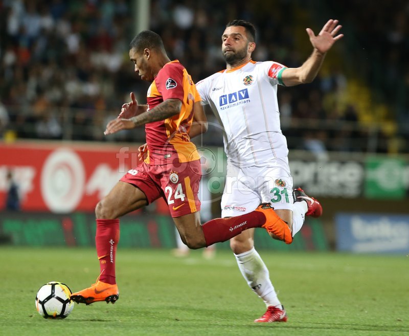 'Galatasaray maçında çok tartışılacak hakem kararı