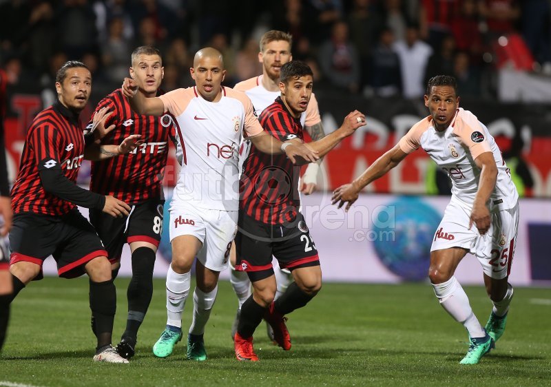 'Galatasaraylı yıldızı zor tuttular!