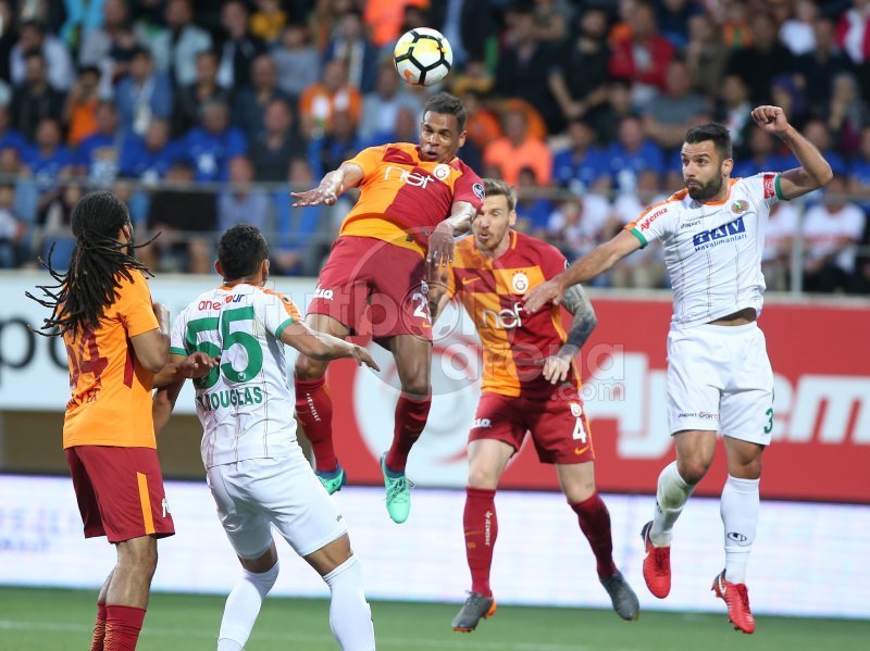 'Levent Tüzemen'den Galatasaray'a eleştiri! 