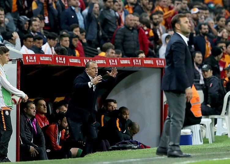 <h2>MAiCON</h2>