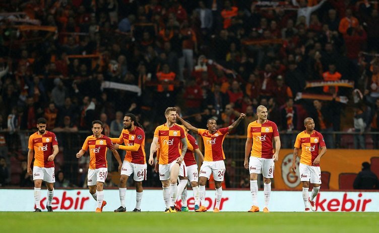 'Newcastle ve Lyon derbiyi izleyecek! Hedefteki futbolcu...