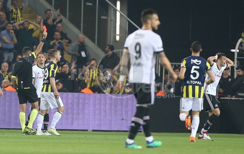 'Pepe'nin kırmızı kartı için flaş yorum! Sosyal medya karıştı